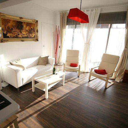 Near Clot & Sagrada Familia Apartment Barcelona Zewnętrze zdjęcie