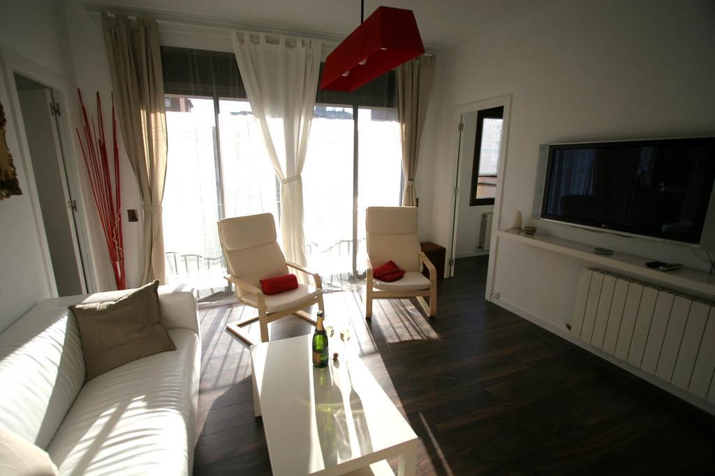 Near Clot & Sagrada Familia Apartment Barcelona Zewnętrze zdjęcie